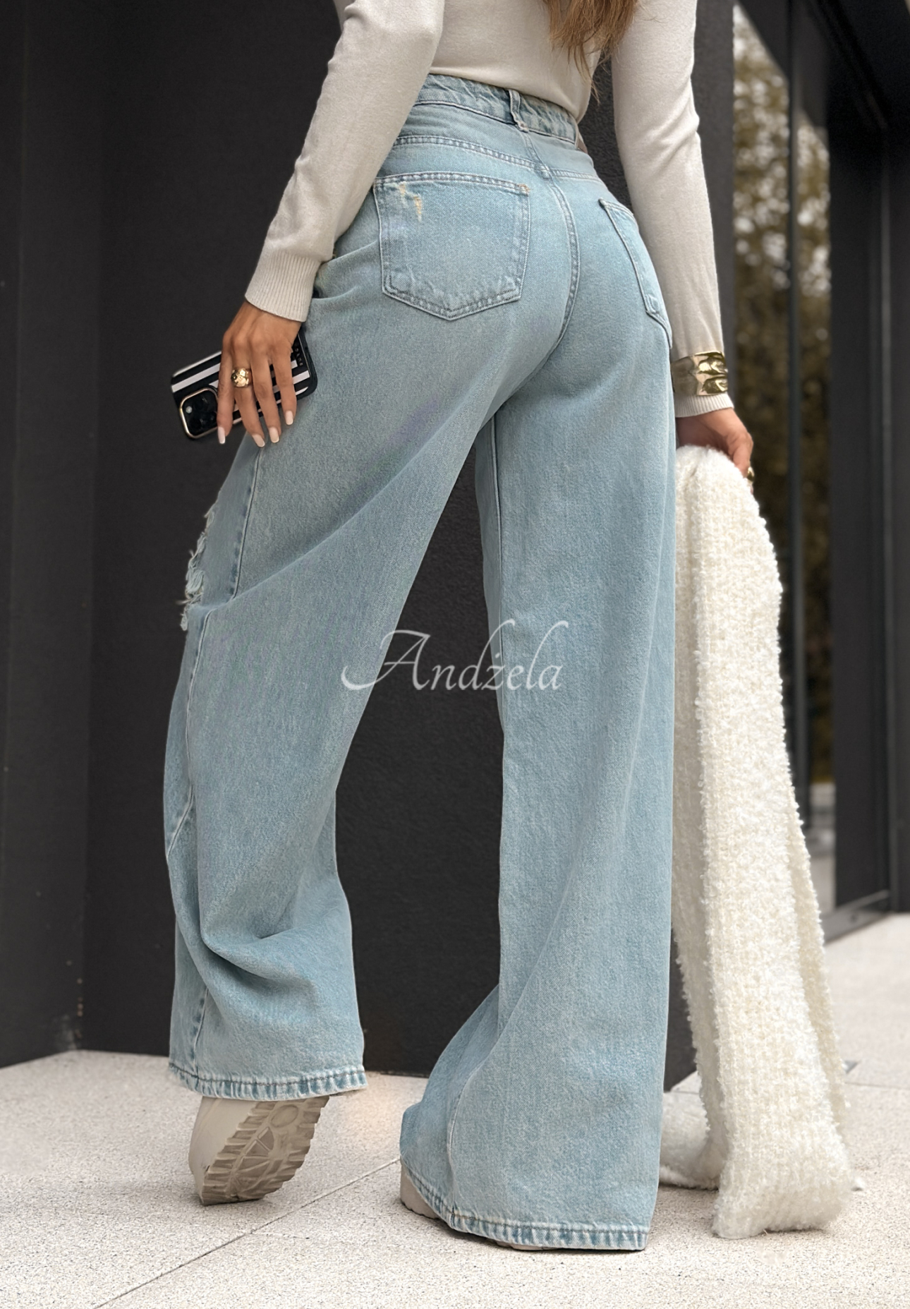 Blugi wide leg cu abraziuni You Were Here