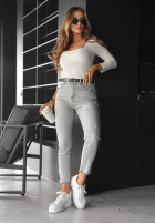 Pantaloni din denim z paskiem Not Even Close gri