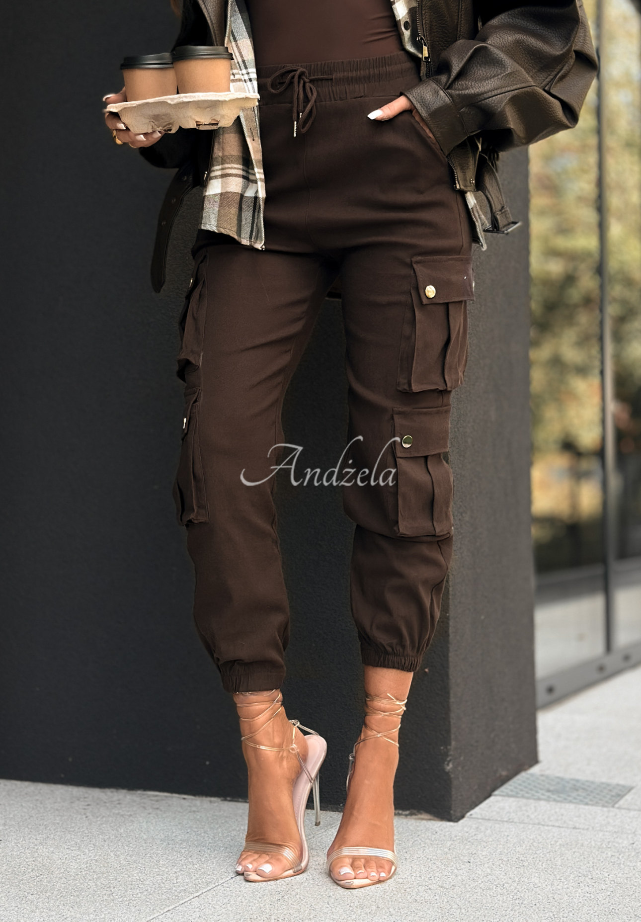 Pantaloni cargo din viscoză Over And Out