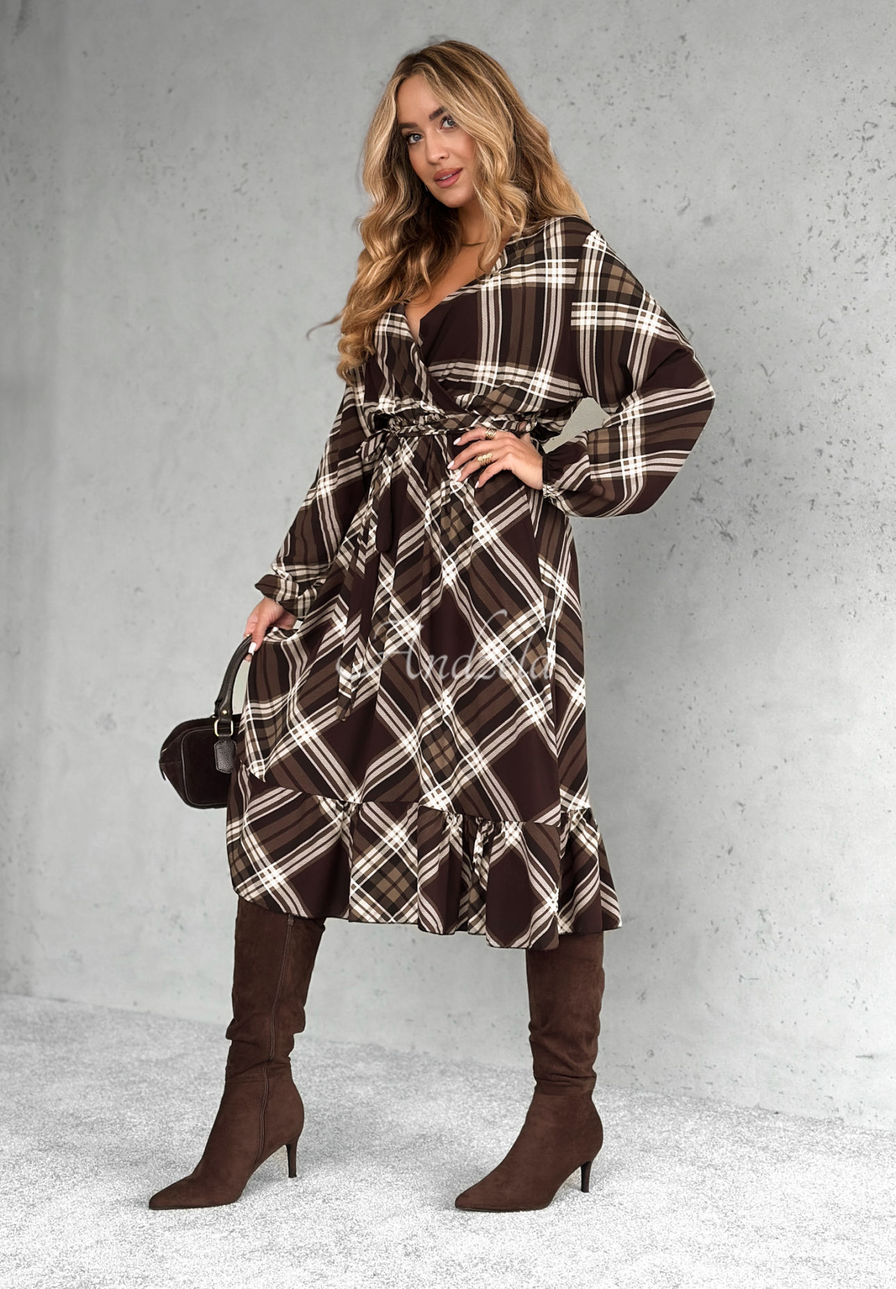 Rochie midi din viscoză în carouri Could Be Us