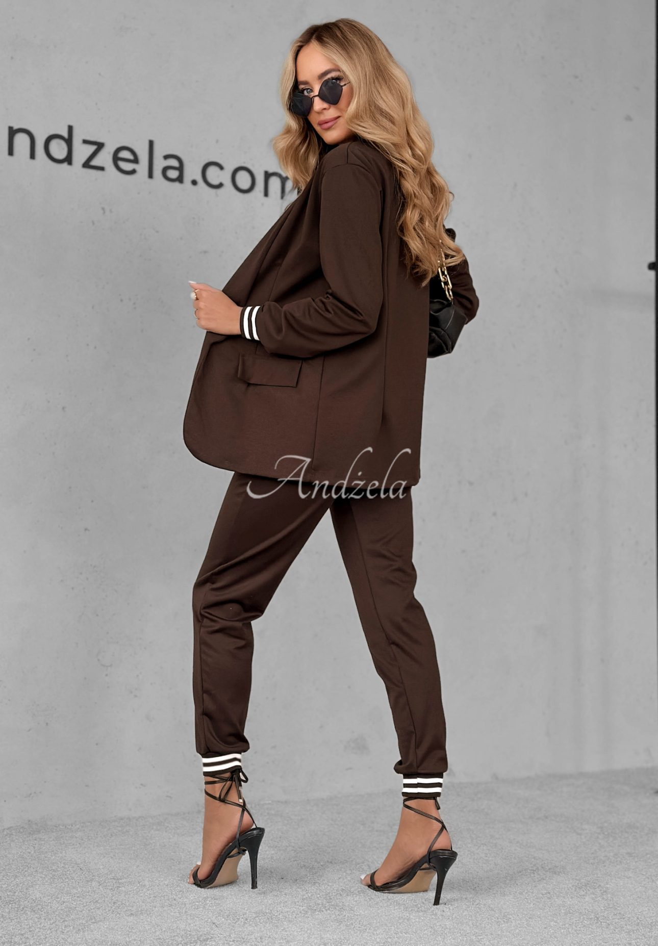Compleu feminin tip sport Veros
