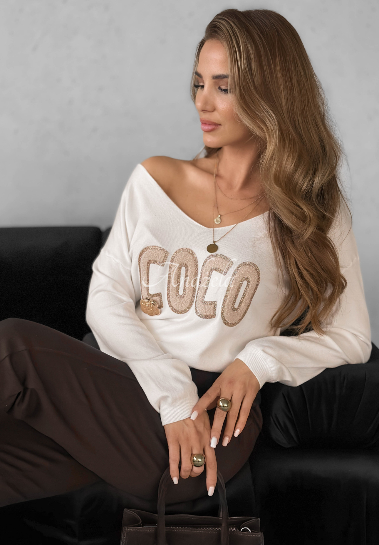 Pulover din viscoză cu aplicație decorativă Coco