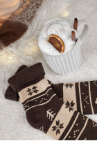 Lungi skarpetki z nadrukiem Winter Steps czekoladowo-bej