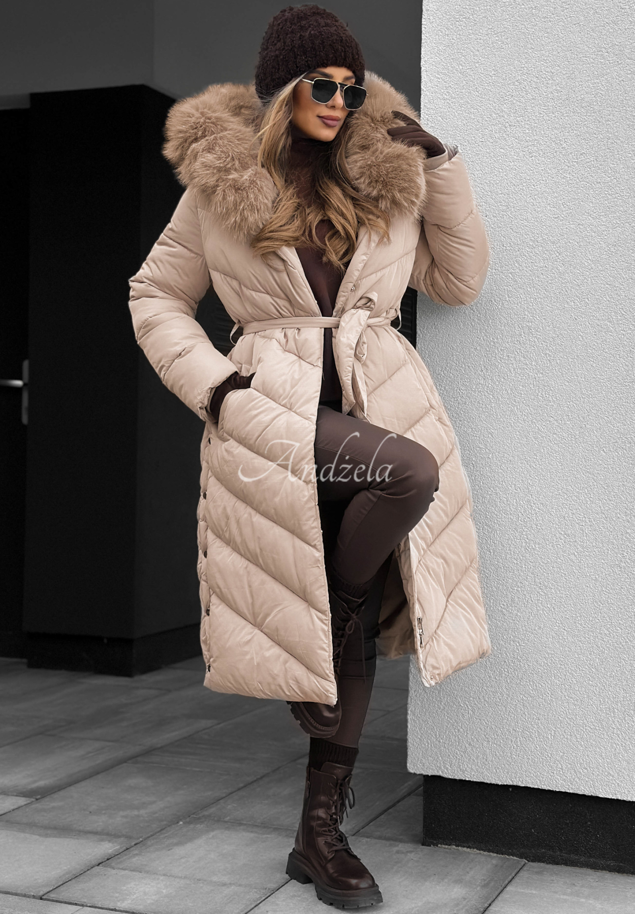 Geacă lungă matlasată cu blăniță Wintery Affection