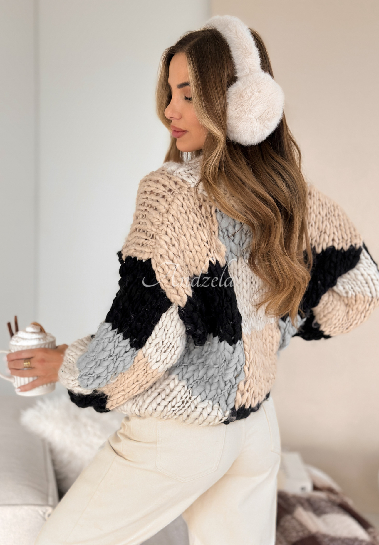 Pulover tricotat decorativ Cozy Cuddles
