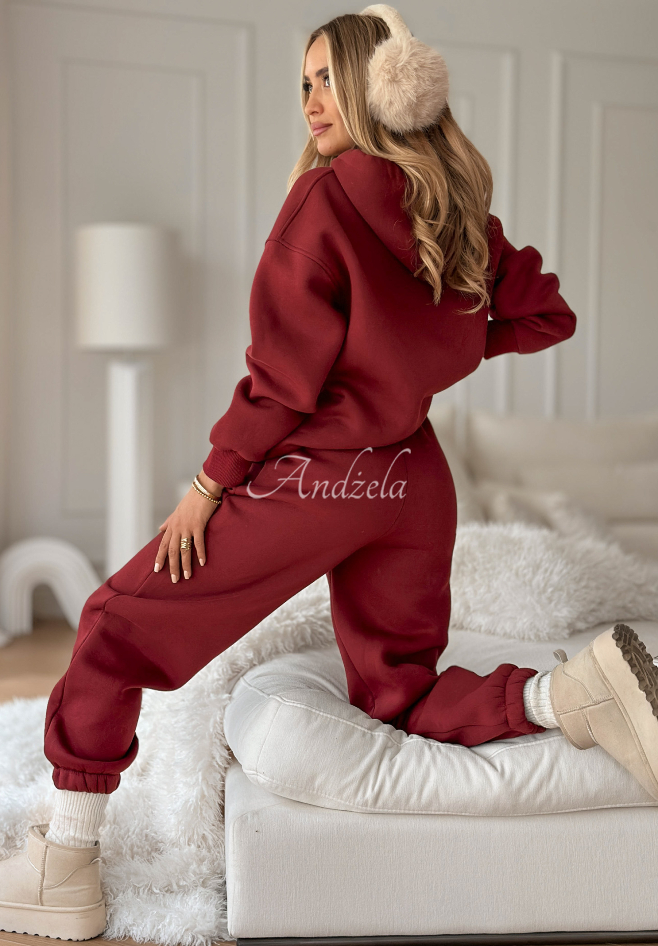 Set de trening format din hanorac și pantaloni She Did That