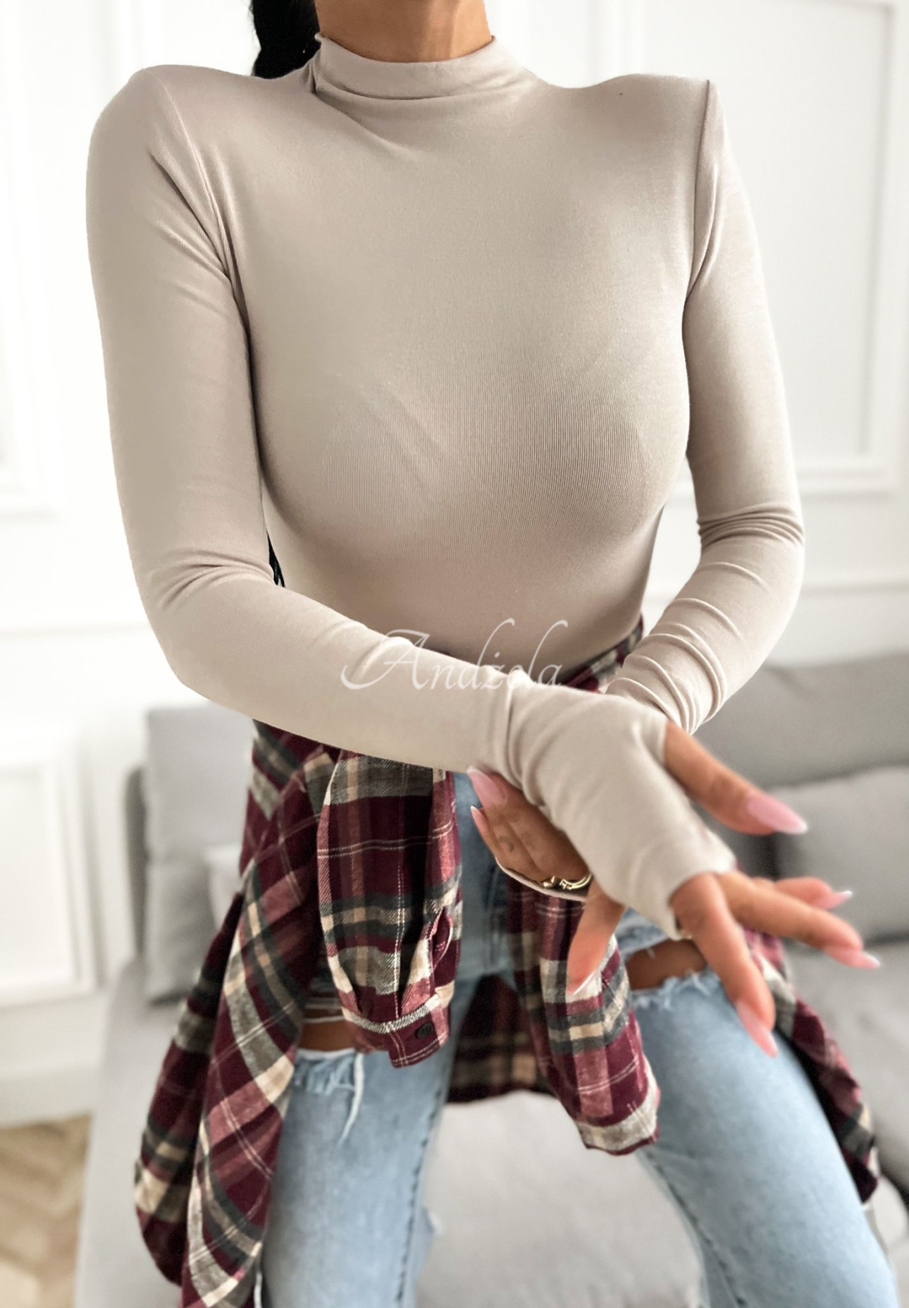Bluză longsleeve First Of All guler scurt