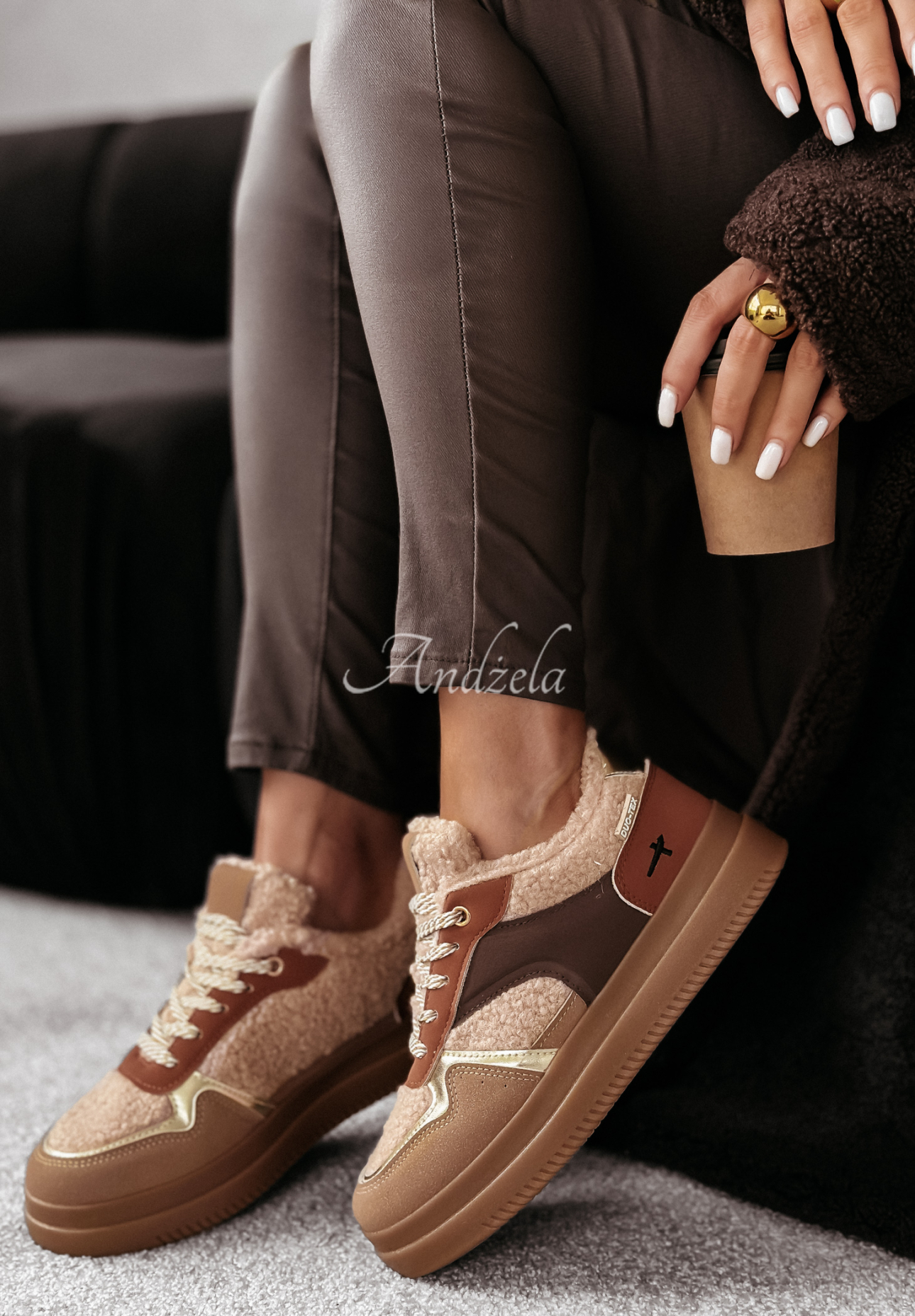 Adidași din imitație de lână de miel Crispy Fall