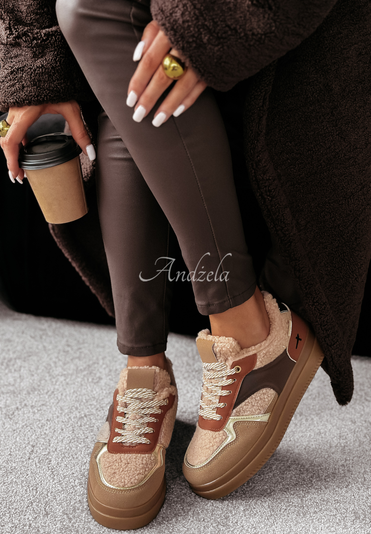 Adidași din imitație de lână de miel Crispy Fall