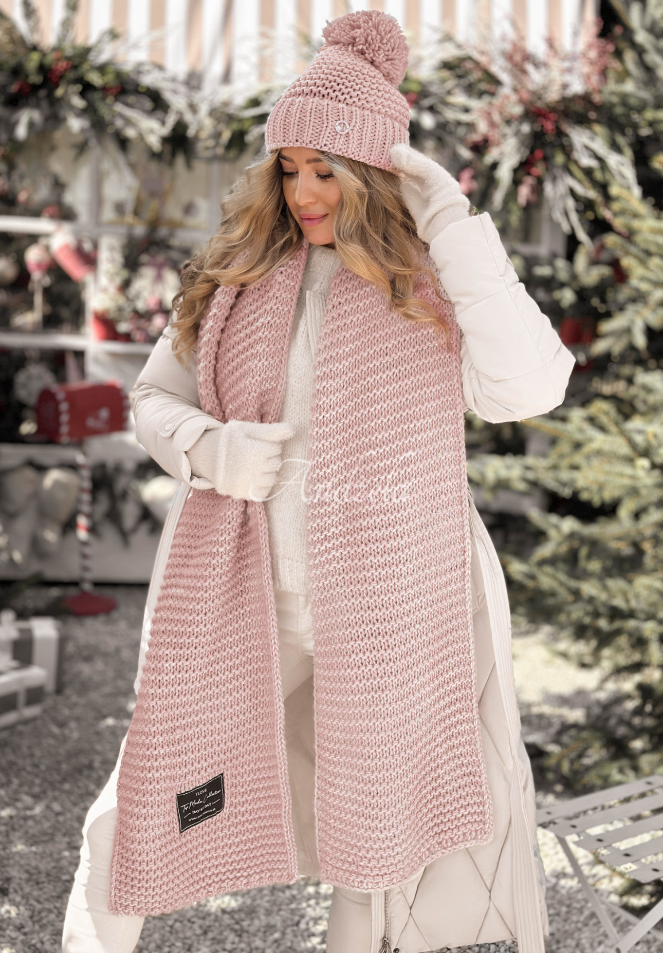 Set căciulă și fular din lână Best Winter Days