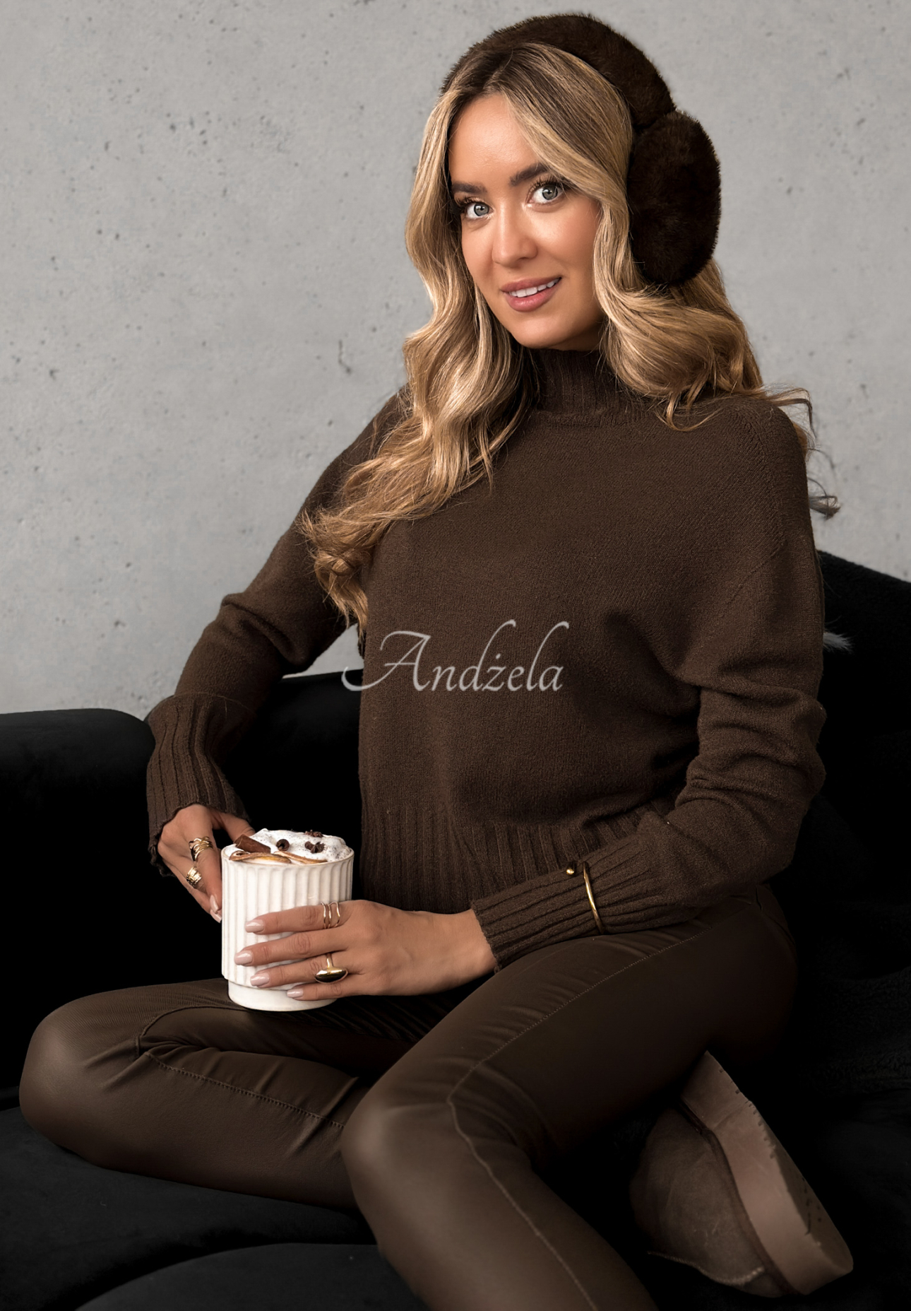 Pulover scurt din viscoză cu guler Single Snowflake