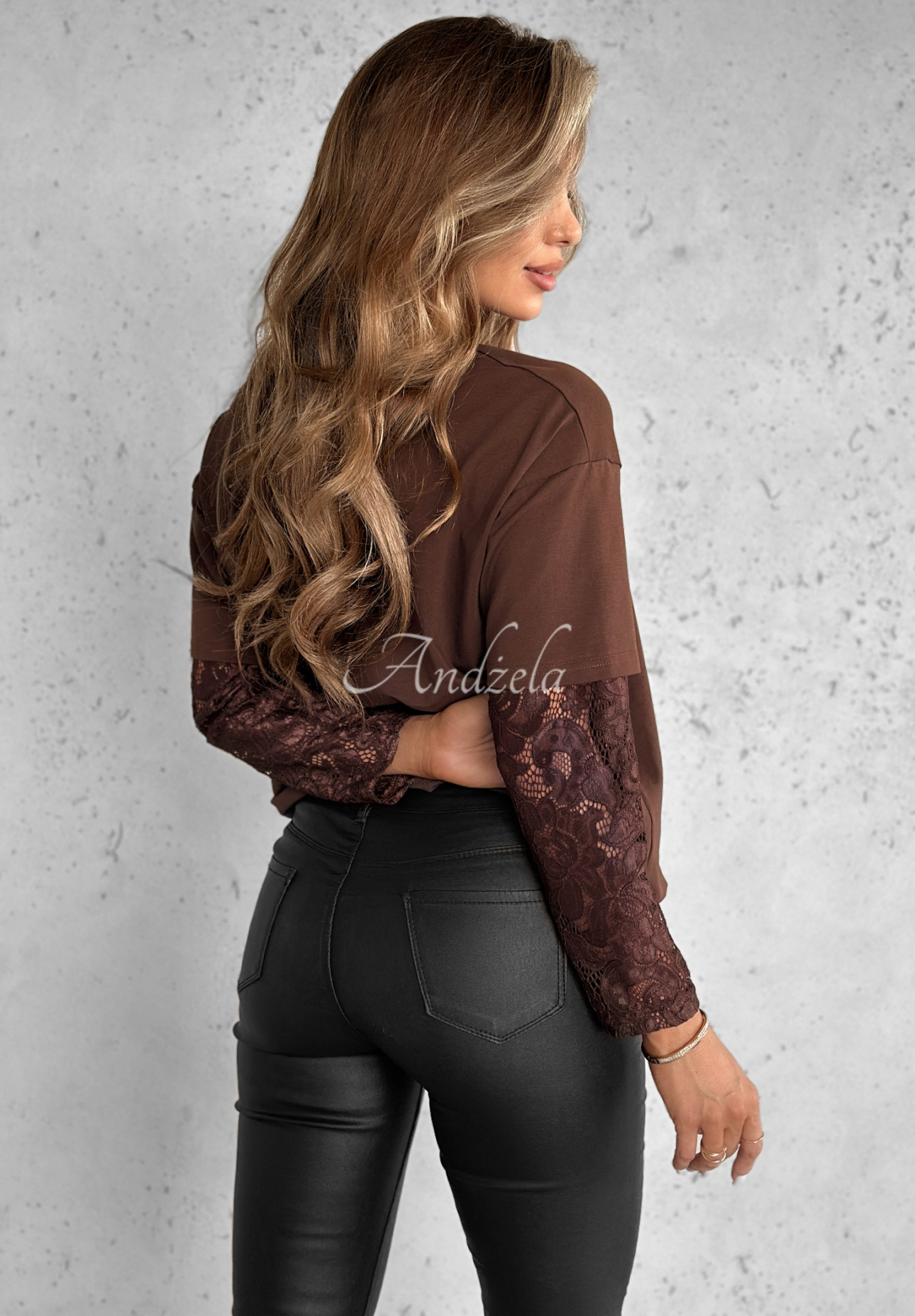 Tricou cu mâneci din dantelă The Only Thing