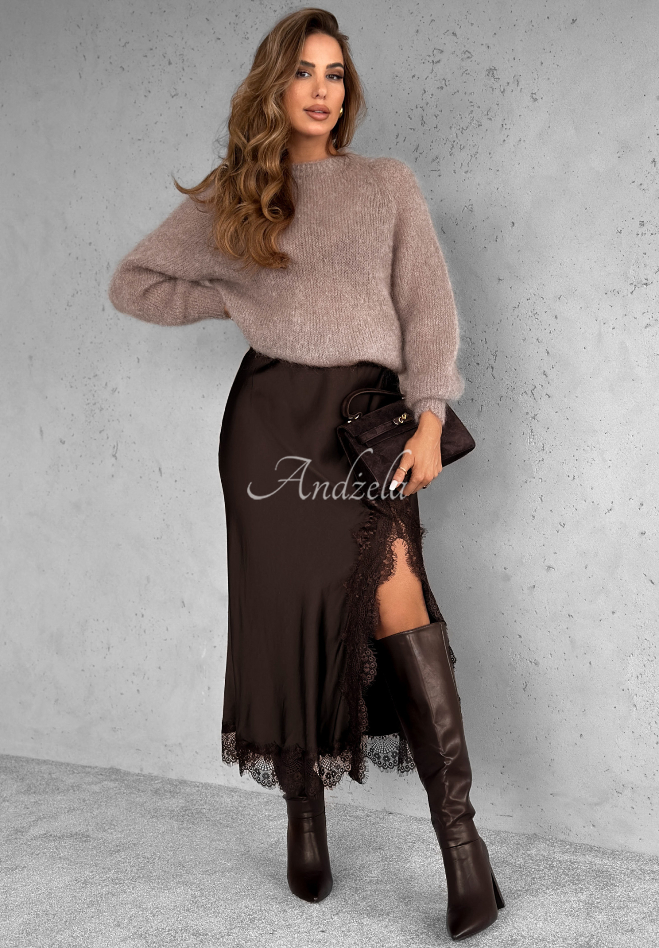 Fustă midi satinată din viscoză cu dantelă Hot Topic