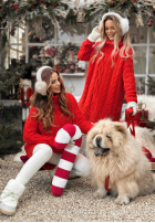 Ozdobnie pleciony Pulover z golfem Wrapped In Comfort roșu