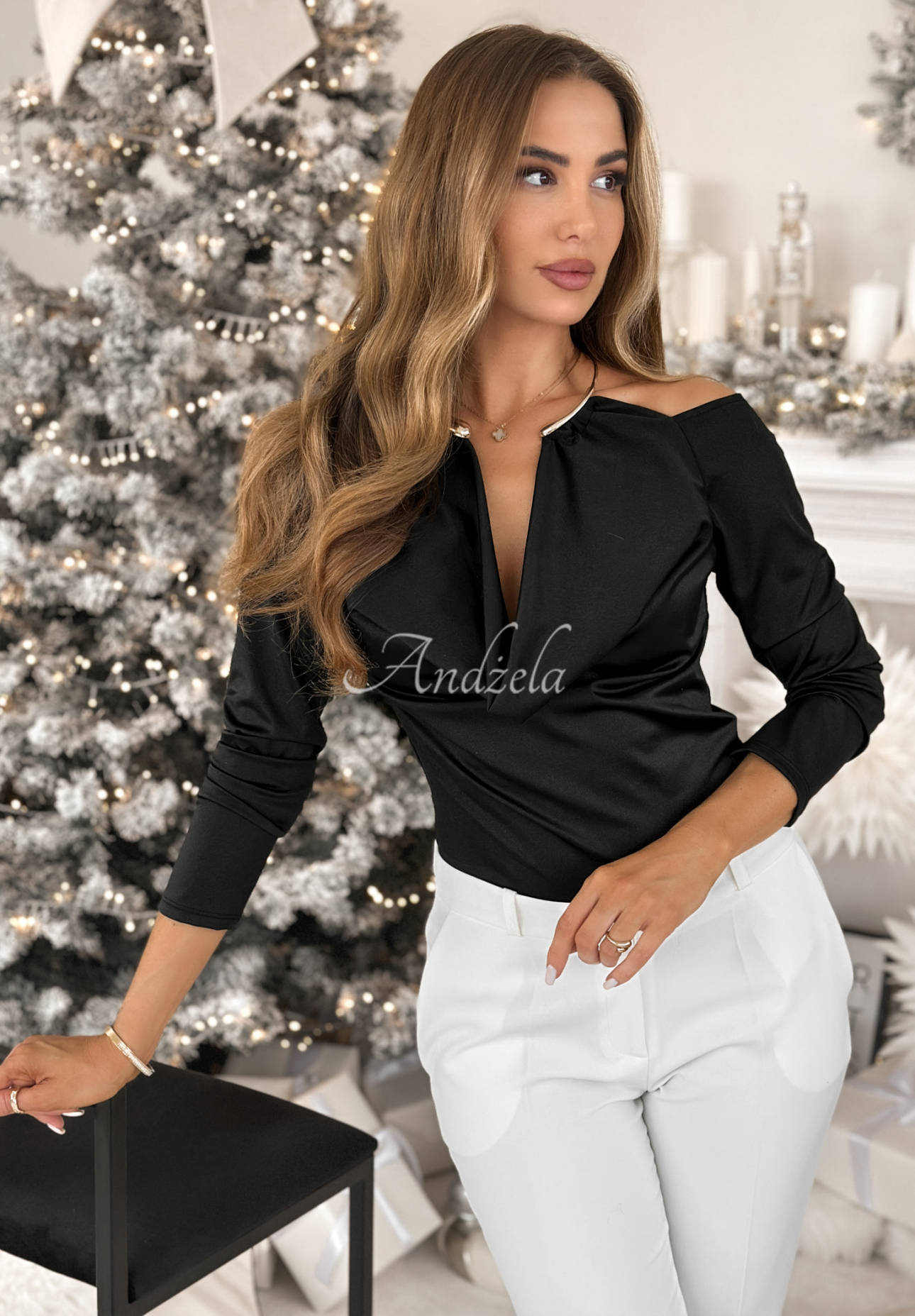 Bluză elegantă cu colier Lights On Me