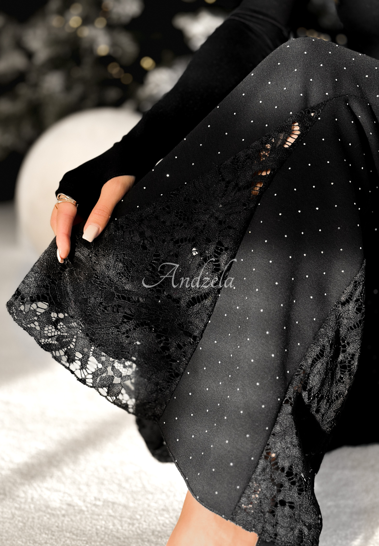 Pantaloni evazați din viscoză cu cristale și dantelă Bling Allure