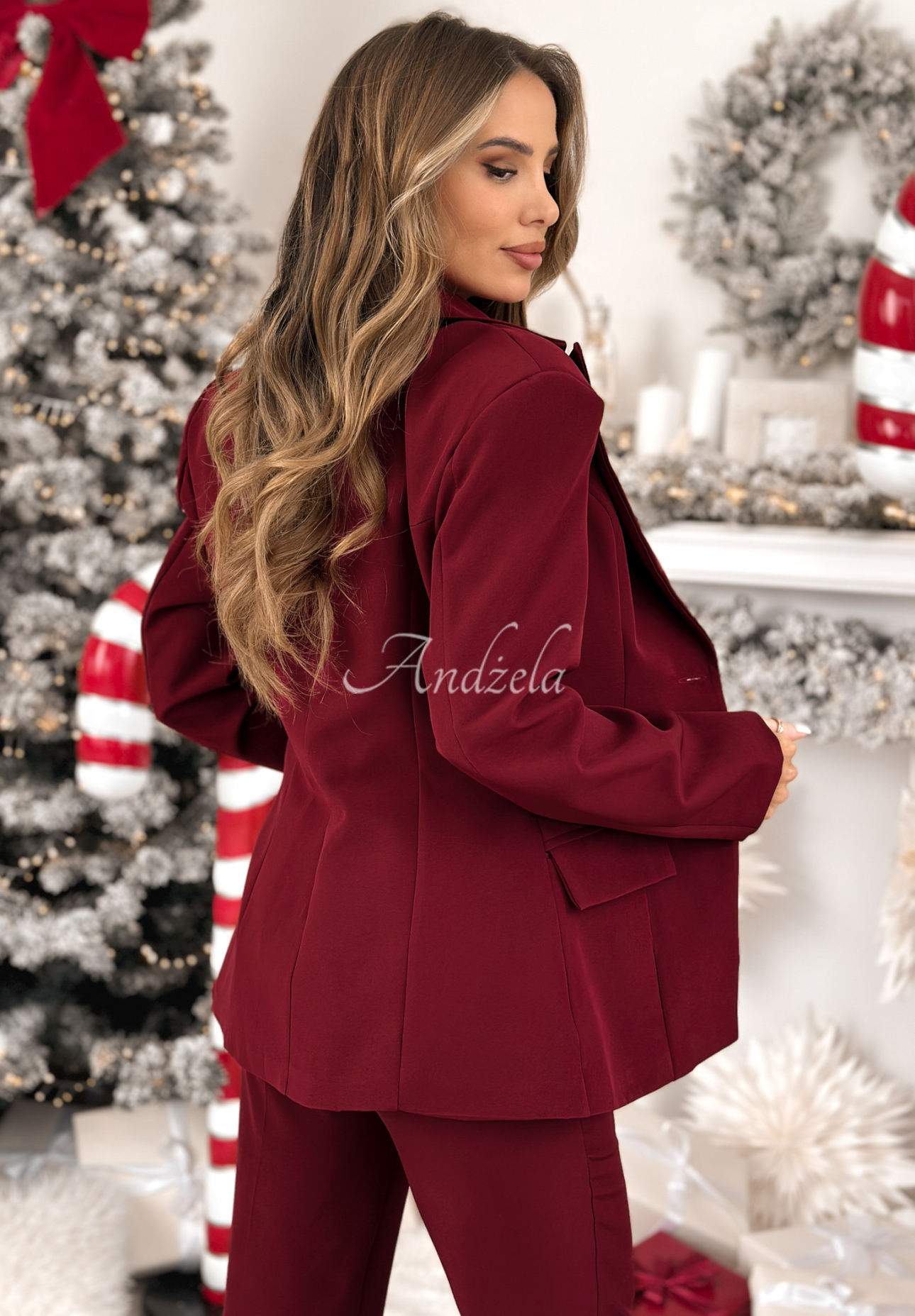 Compleu cu sacou cambrat și pantaloni evazați Say My Name