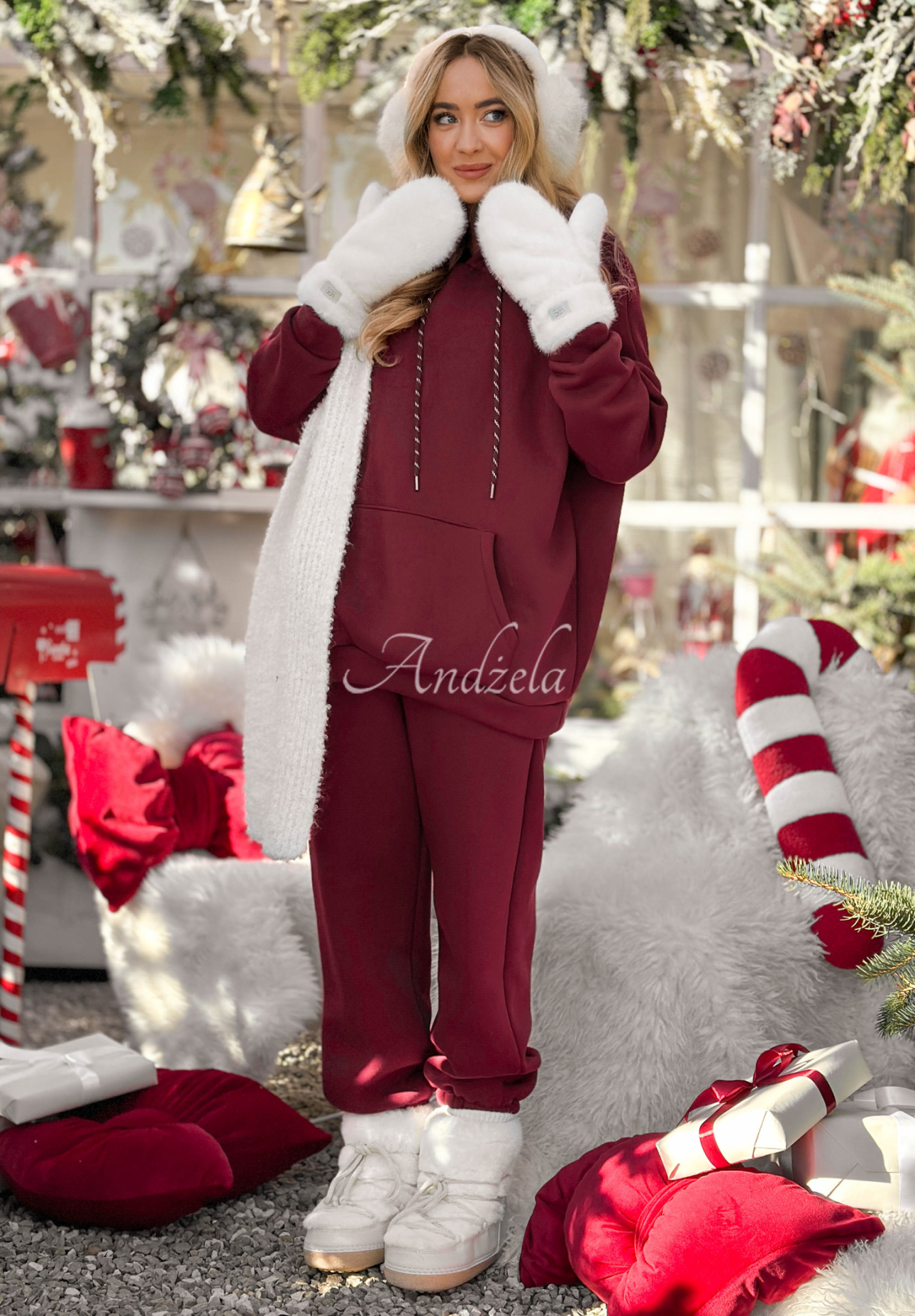 Set de trening format din hanorac și pantaloni Chill Code