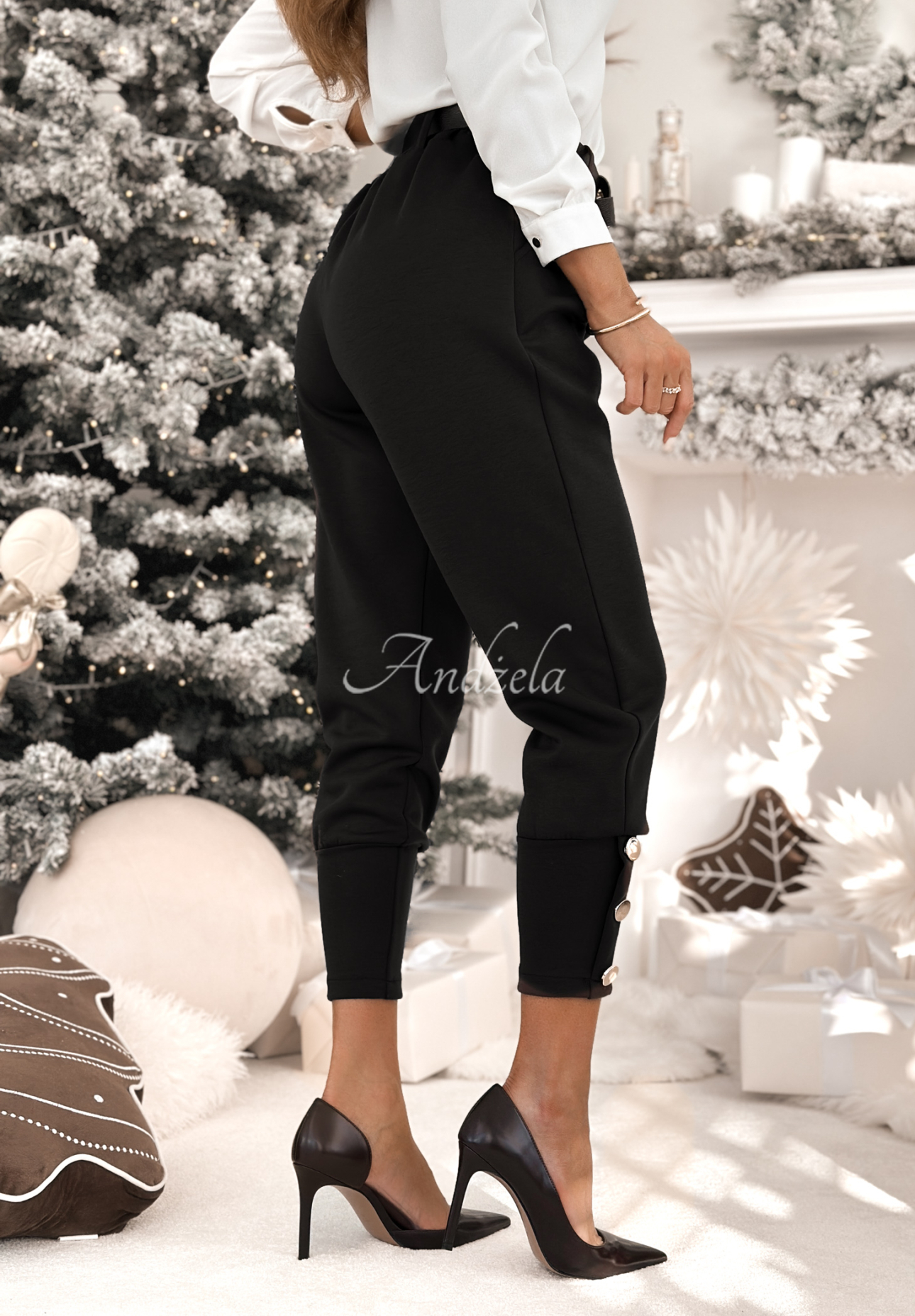 Pantaloni din material cu nasturi Take A Peek