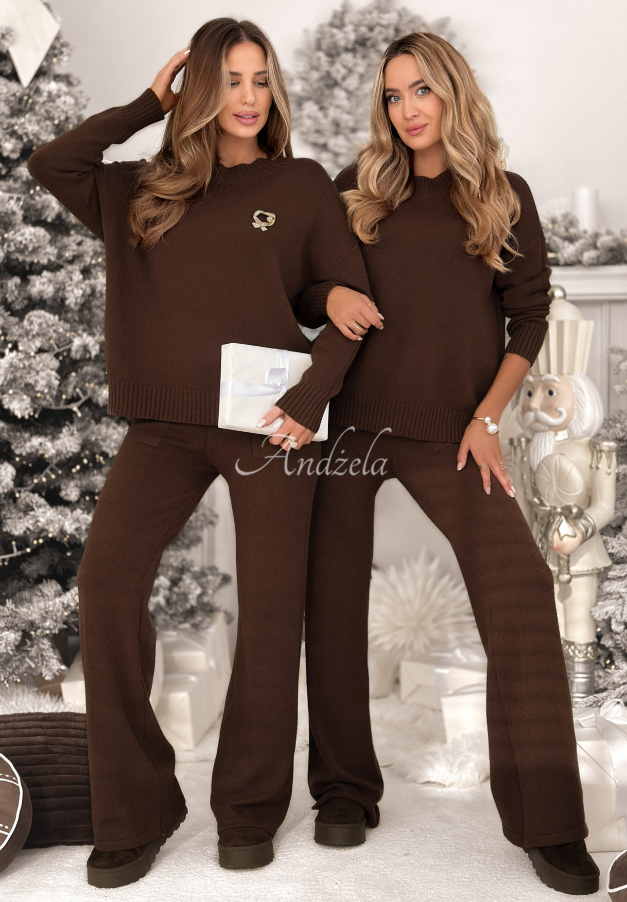 Set tricotat din viscoză format din pulover și pantaloni Peace Of Mind