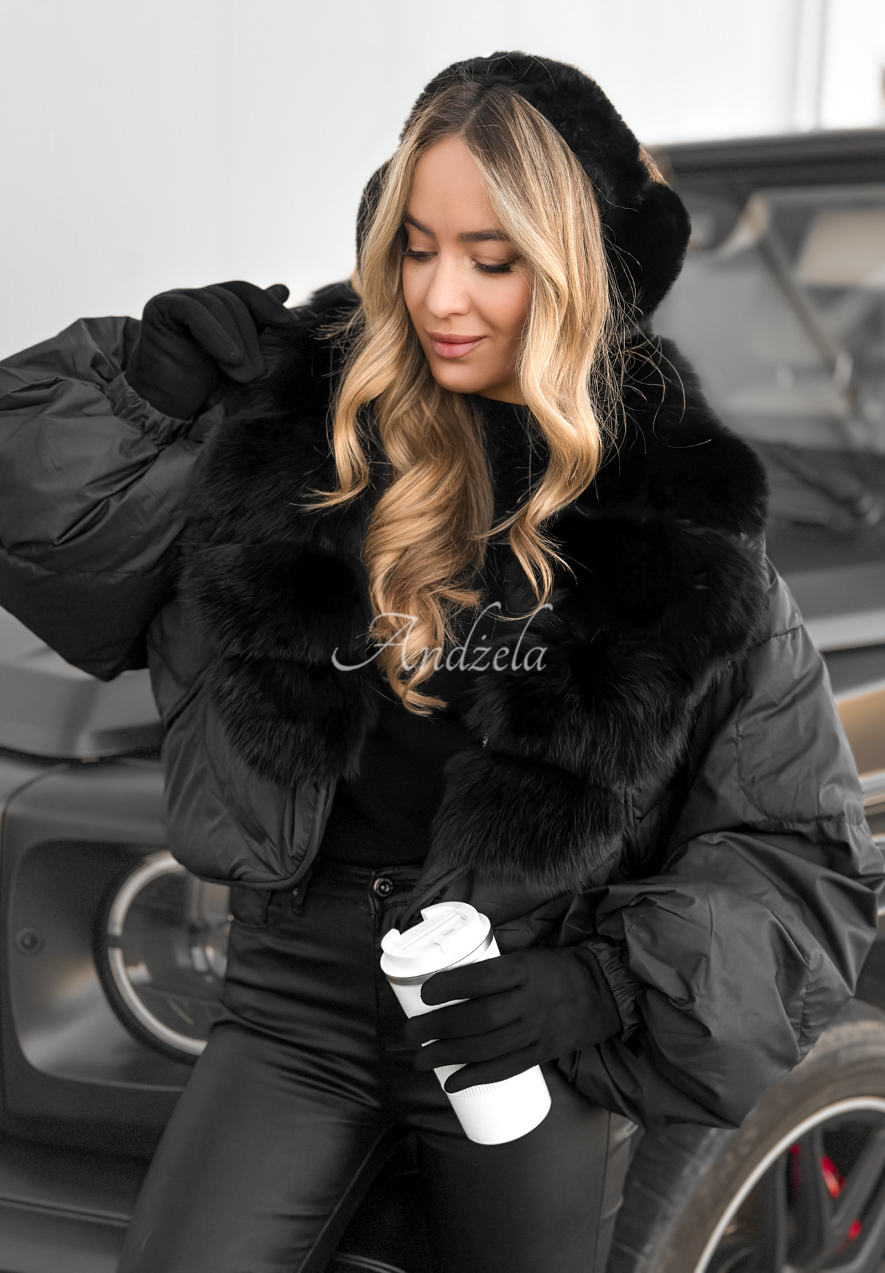 Geacă scurtă de puf Snow Thanks cu blană