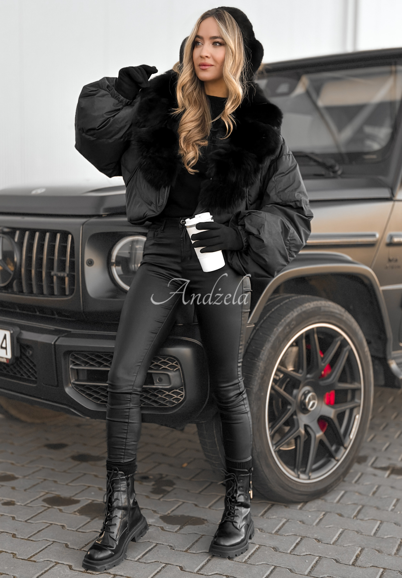 Geacă scurtă de puf Snow Thanks cu blană