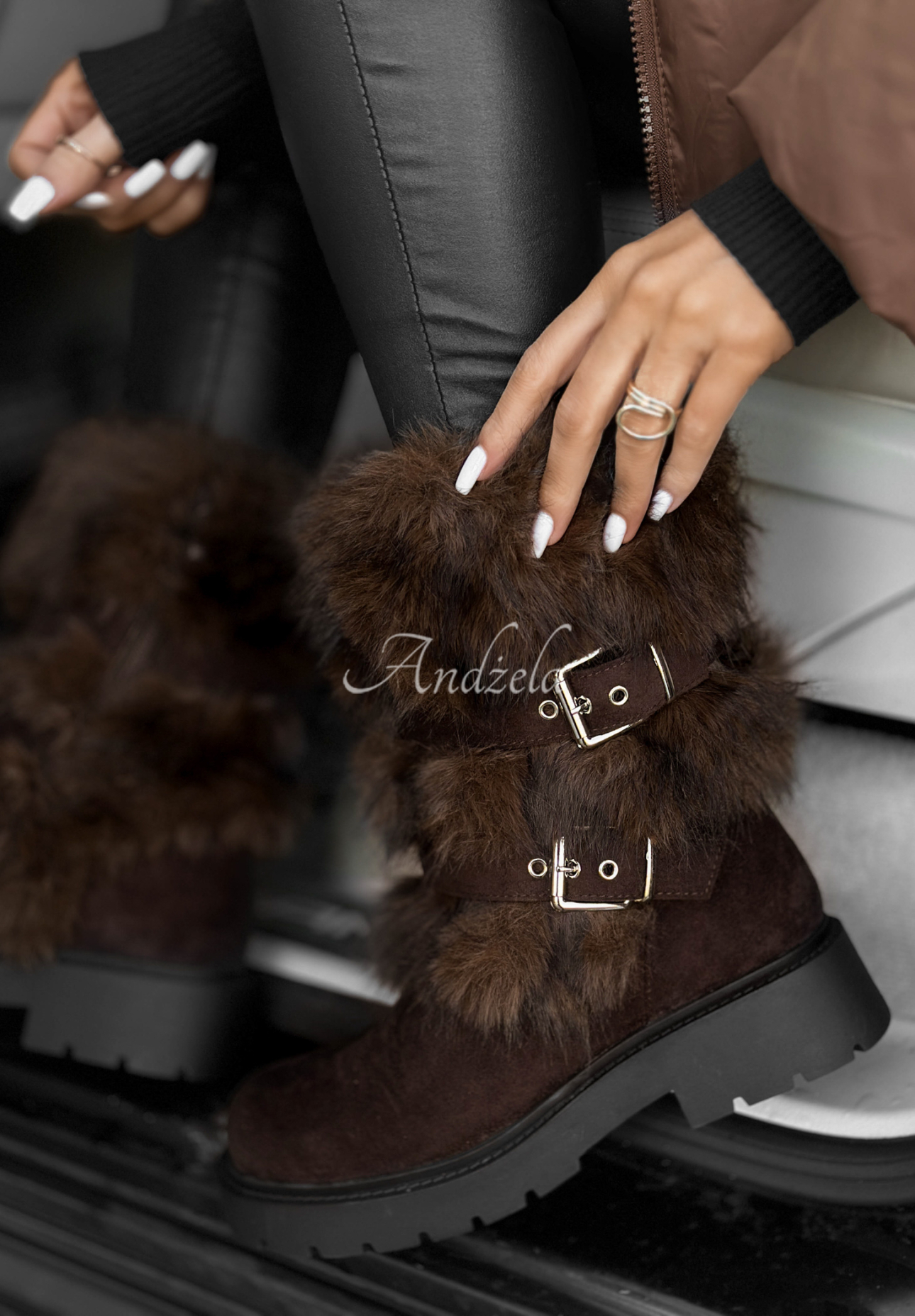 Botine din piele întoarsă cu blăniță North Pole Escape