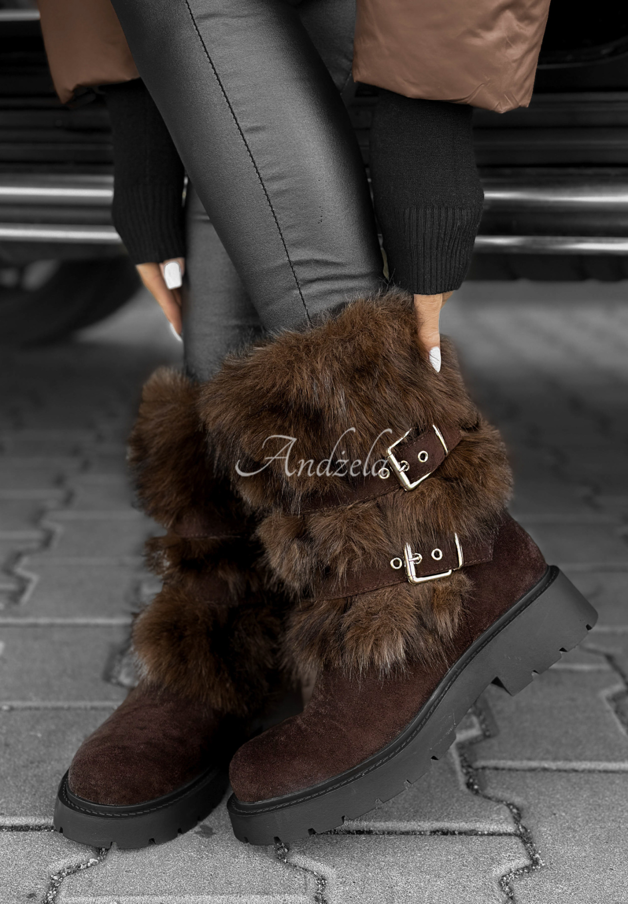 Botine din piele întoarsă cu blăniță North Pole Escape