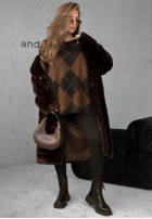 Długi Pulover w romby Winter Things czekoladowo-negru