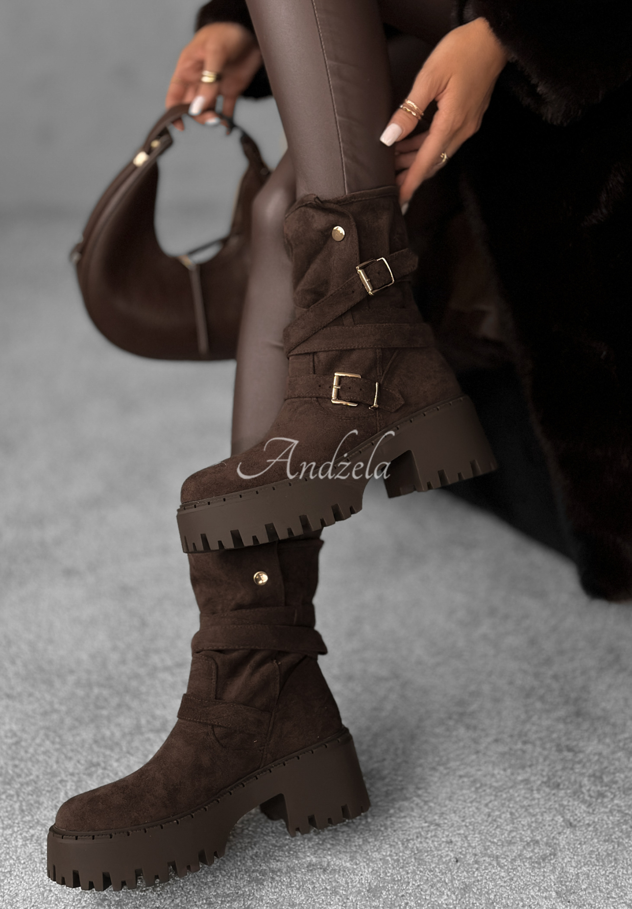 Botine din piele întoarsă cu catarame Coldest Months