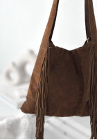 Zamszowa Geantă z frędzlami Maybe Next Time ciocolatie