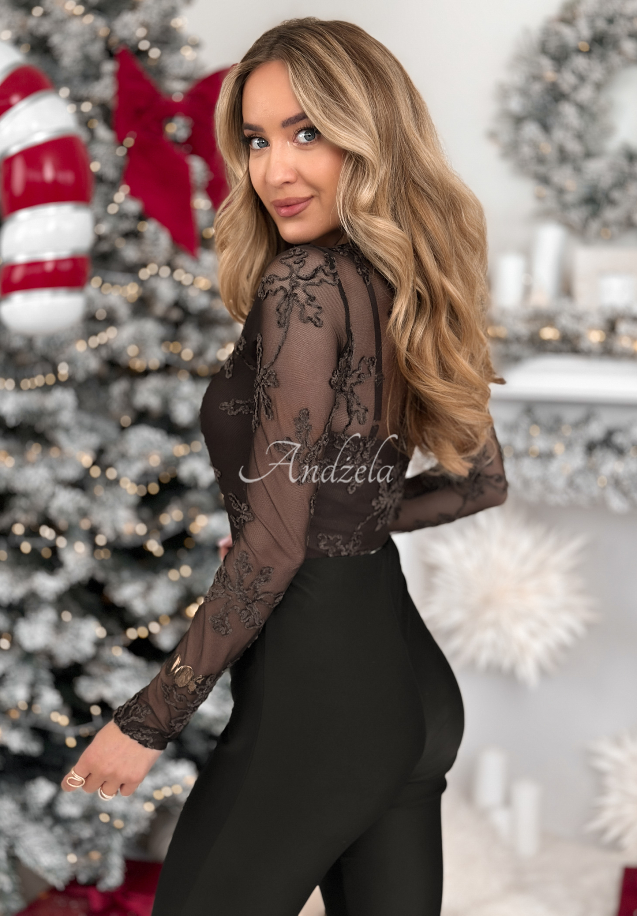 Bluză din plasă cu broderii Go On A Date