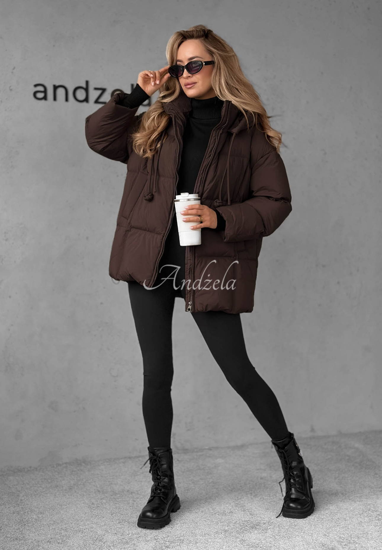 Geacă de puf cu glugă The Best Way