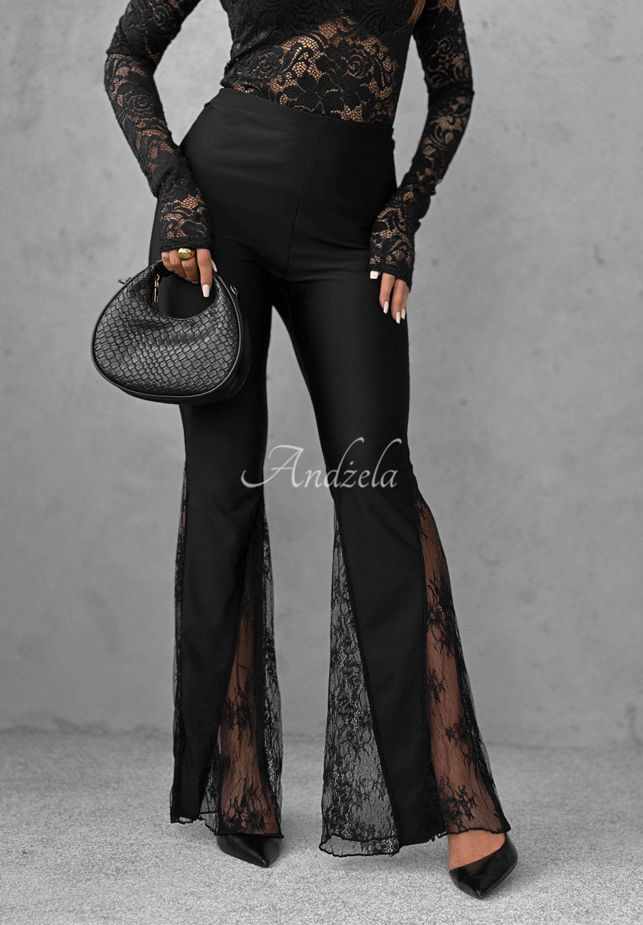 Pantaloni evazați din material cu dantelă Compliment Me