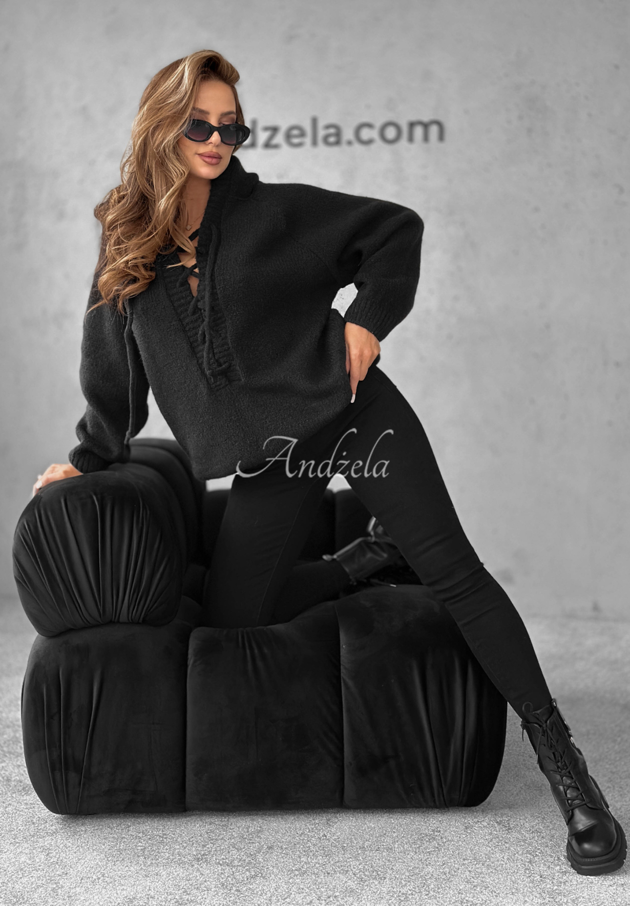 Pulover oversize cu șnur și glugă Laossi