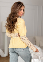 Ușor Pulover z koronką Sun Springs galbene