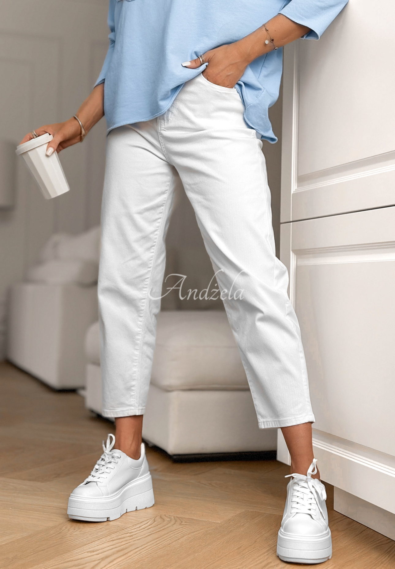 Blugi mom fit cu curea Know Nothing