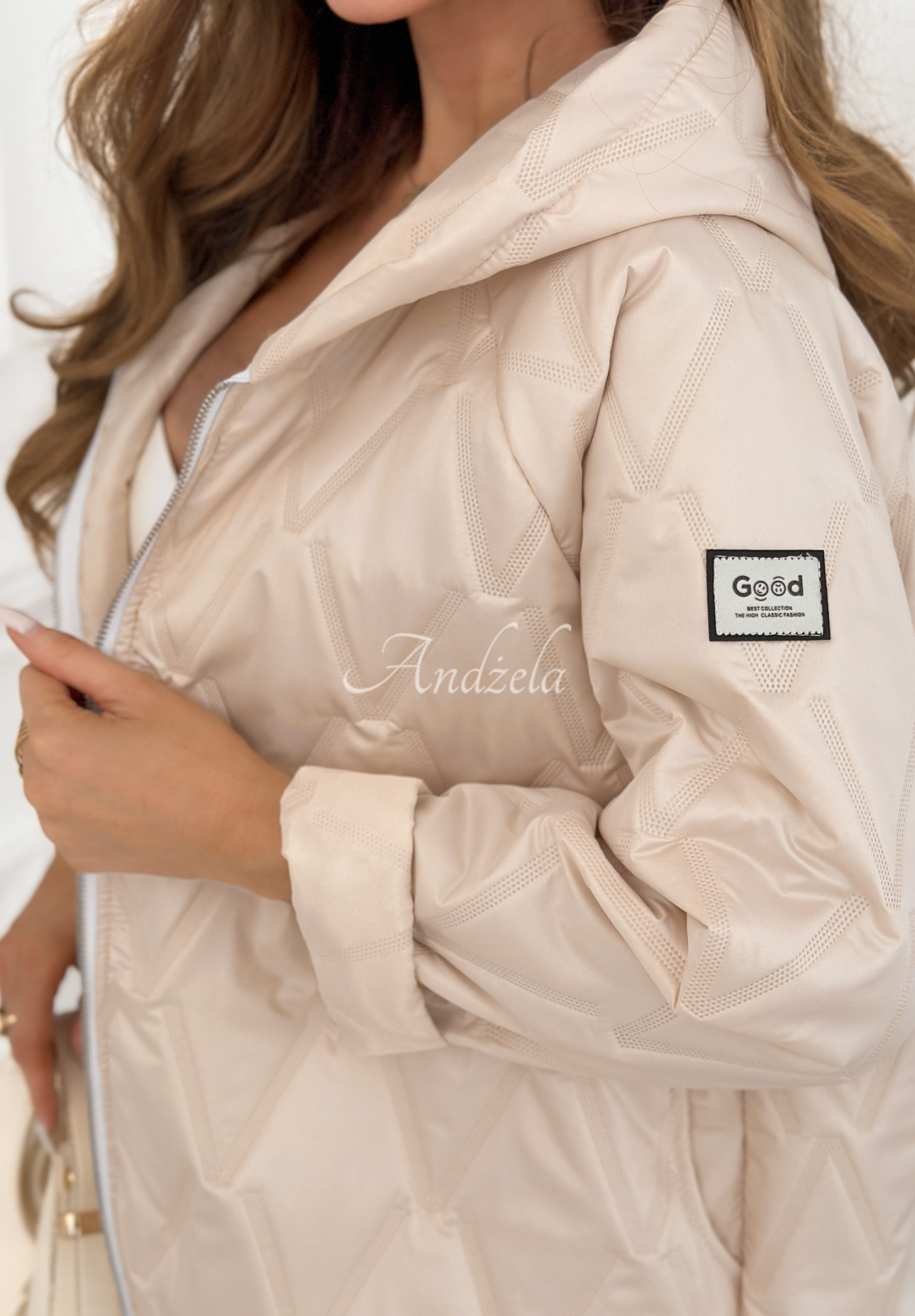 Geacă scurtă matlasată cu glugă Springtime Starts