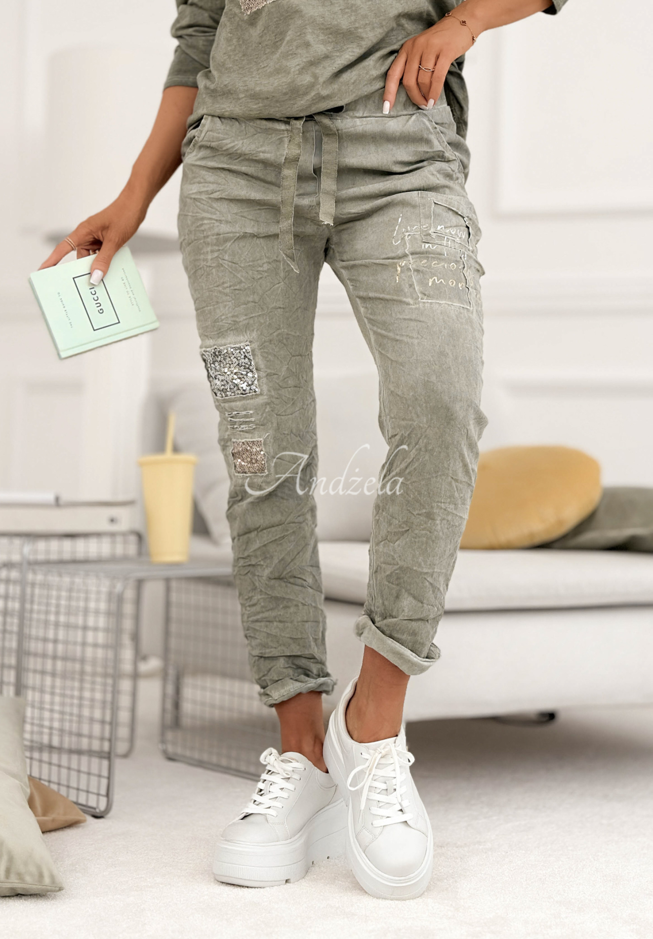 Pantaloni din material din viscoză cu paiete Perfectly Imperfect