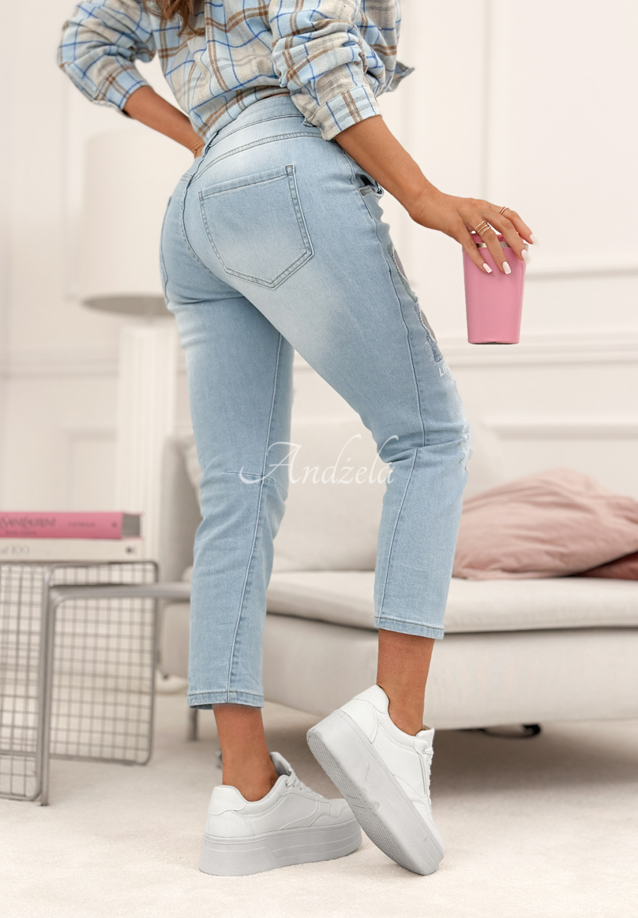 Blugi mom fit cu aplicații Four Hearts