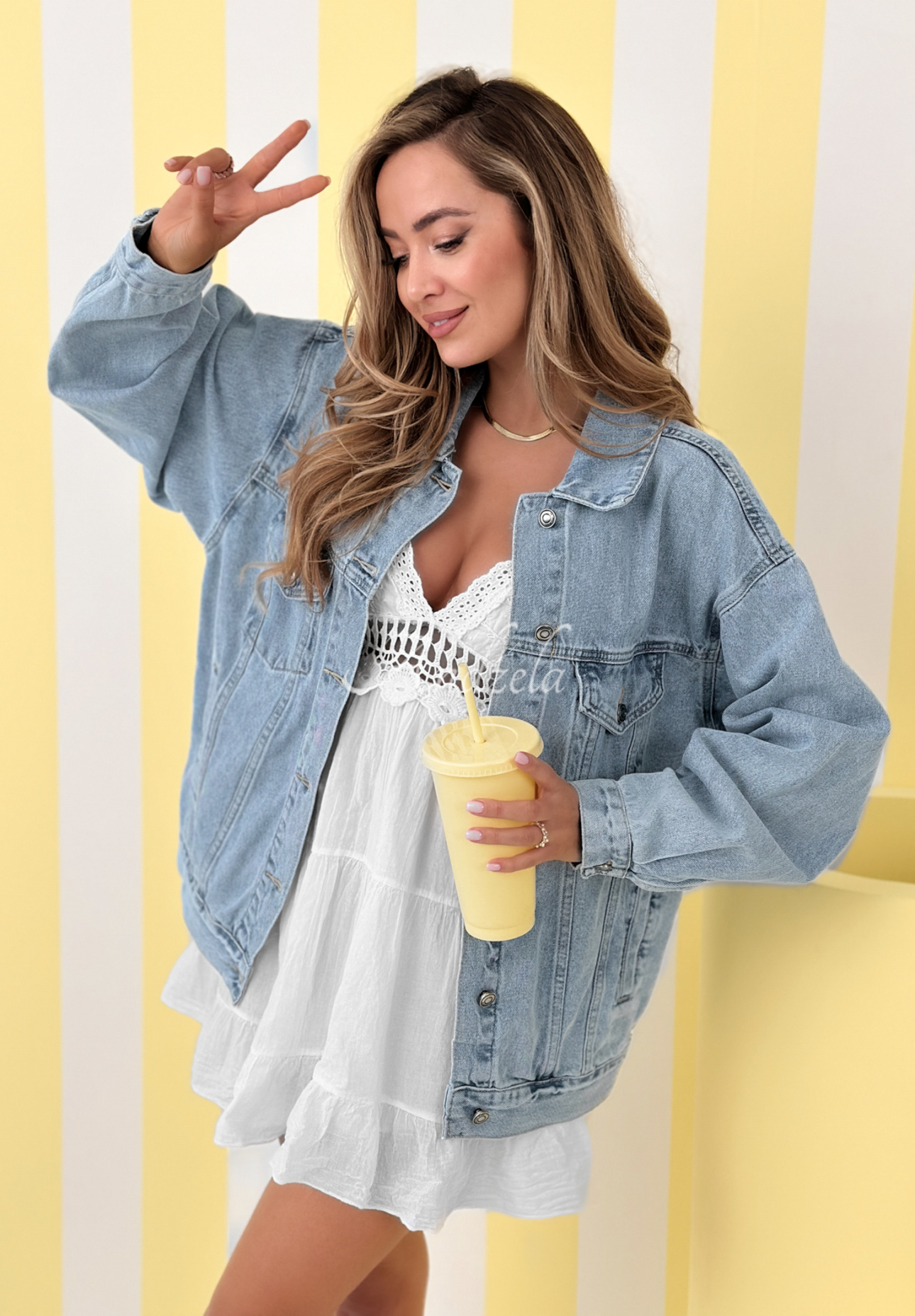 Geacă din denim Never Again