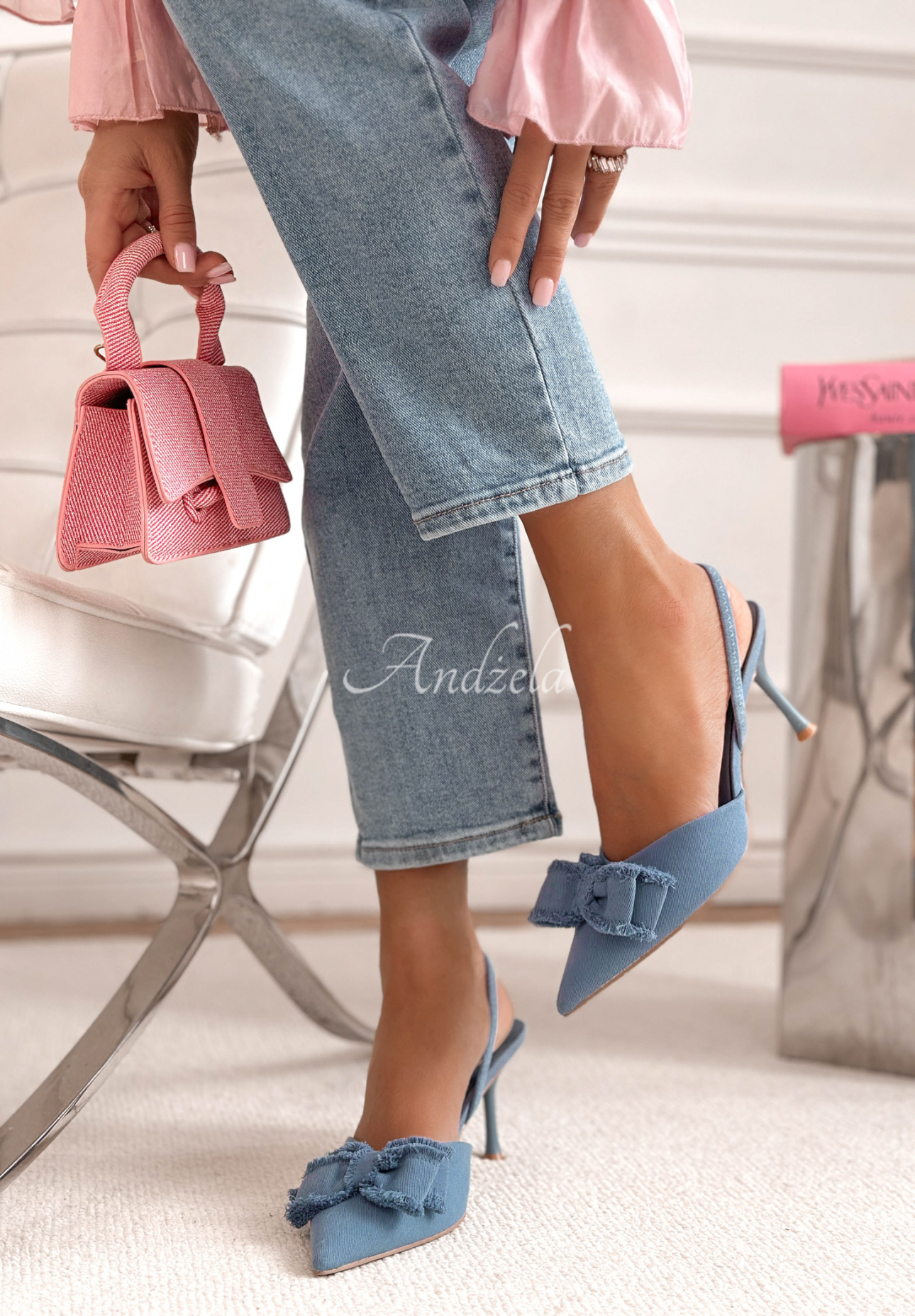 Sandale cu toc subțire și fundiță New Season