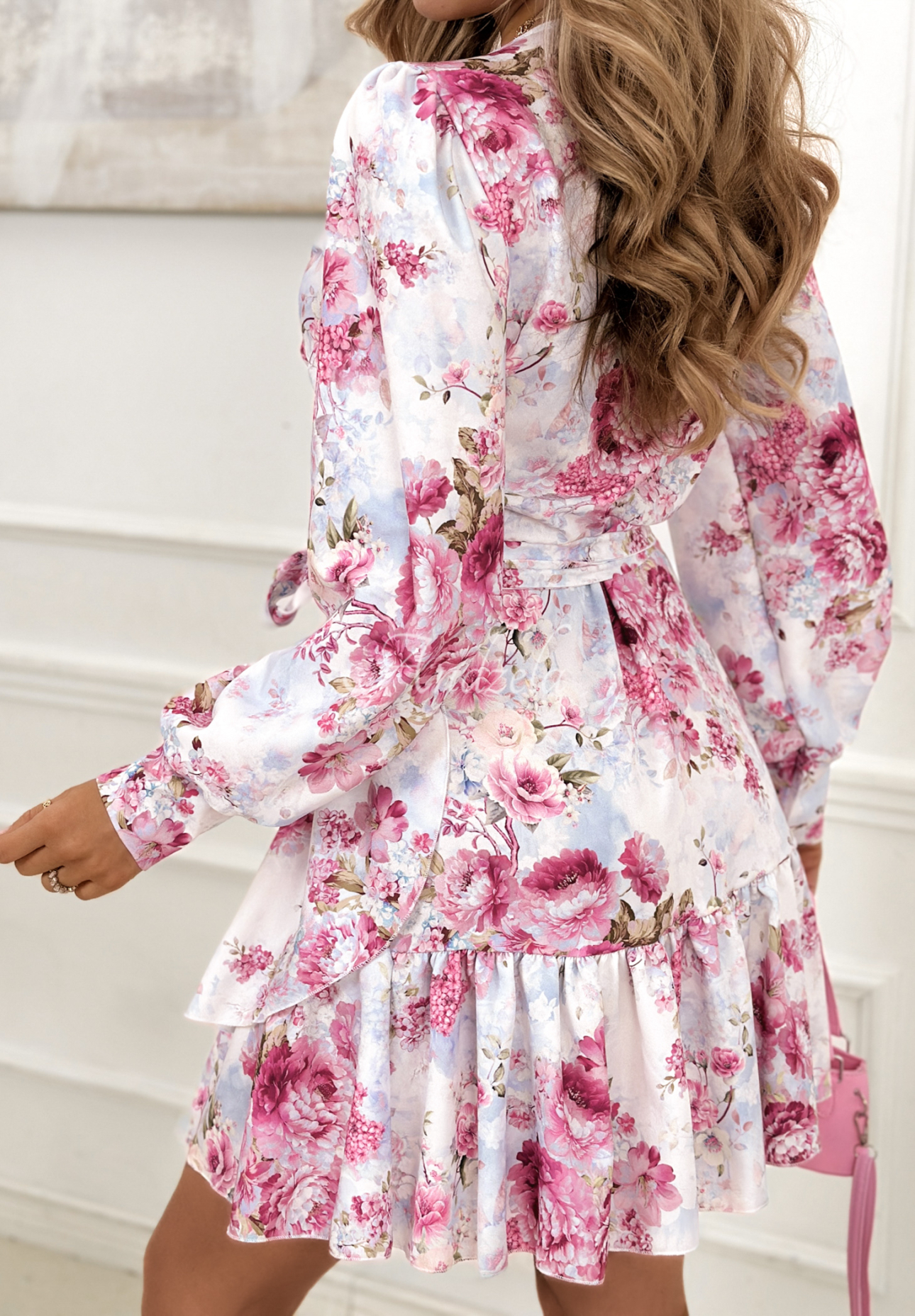 Rochie petrecută cu viscoză și imprimeu floral How Was It