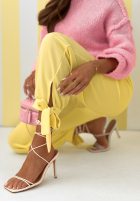 Pantaloni dresowe masełko Comfy & Trendy galbenă