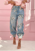 Pantaloni din denim mom fit w kwiecisty print Take Your Time albastre