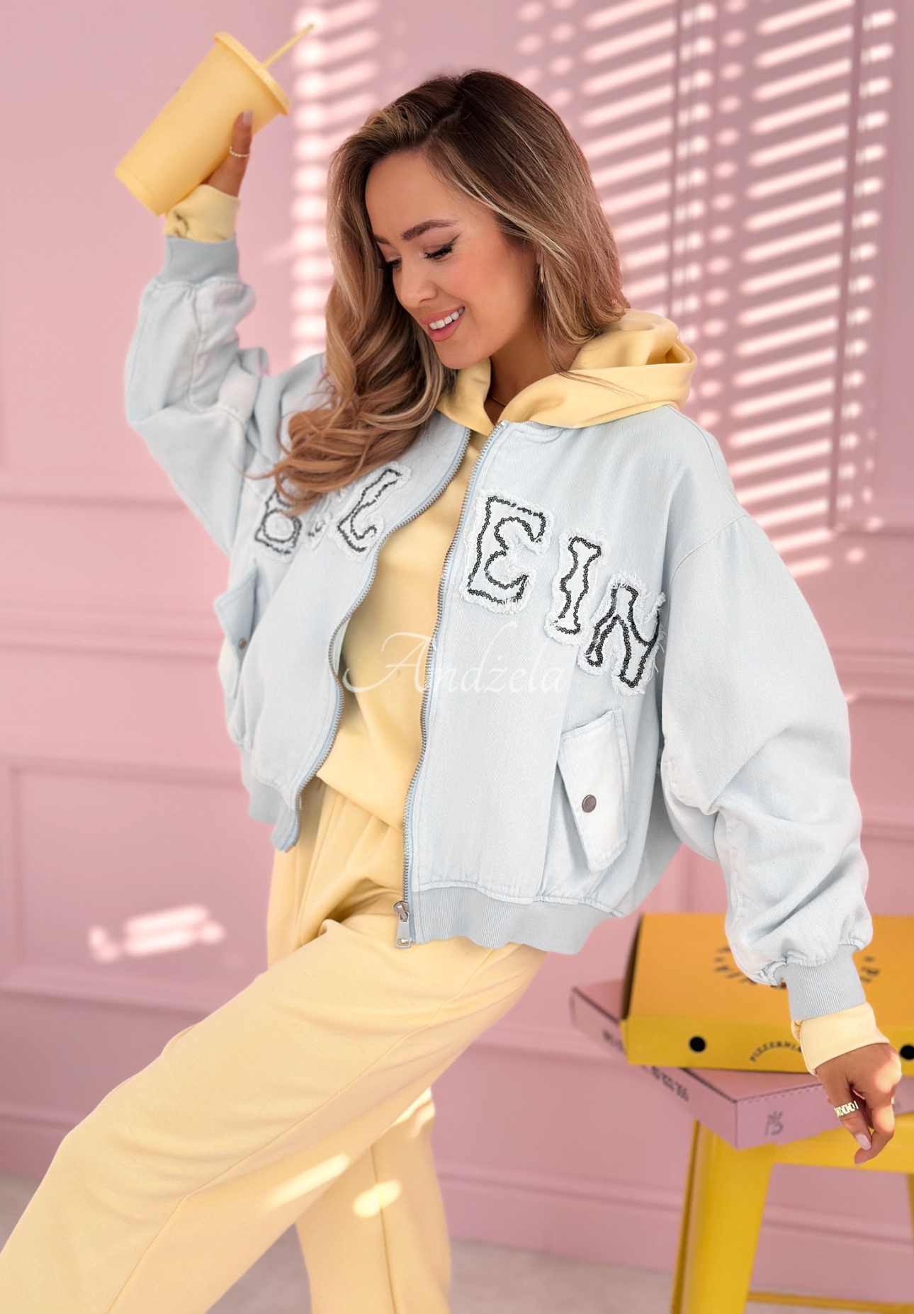 Geacă bomber cu aplicații The Rabbit Lady