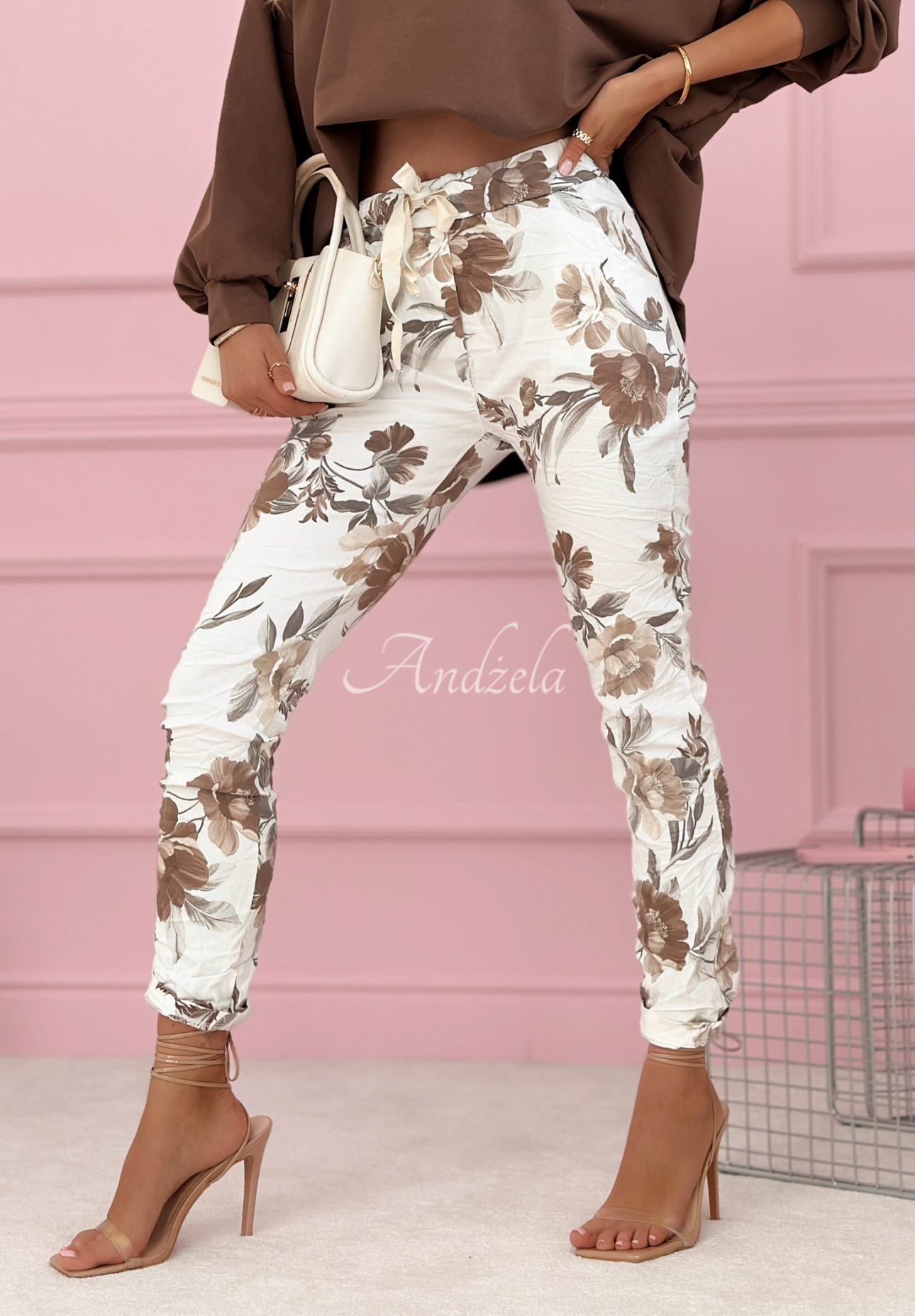 Pantaloni din material din viscoză cu flori Every Flower