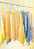 Hanorac z dzianinowym kapturem i rękawami Think About It bej