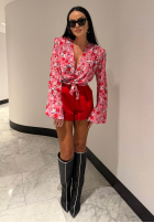 Krótkie spodenki z zakładkami La Milla Camilla roșii