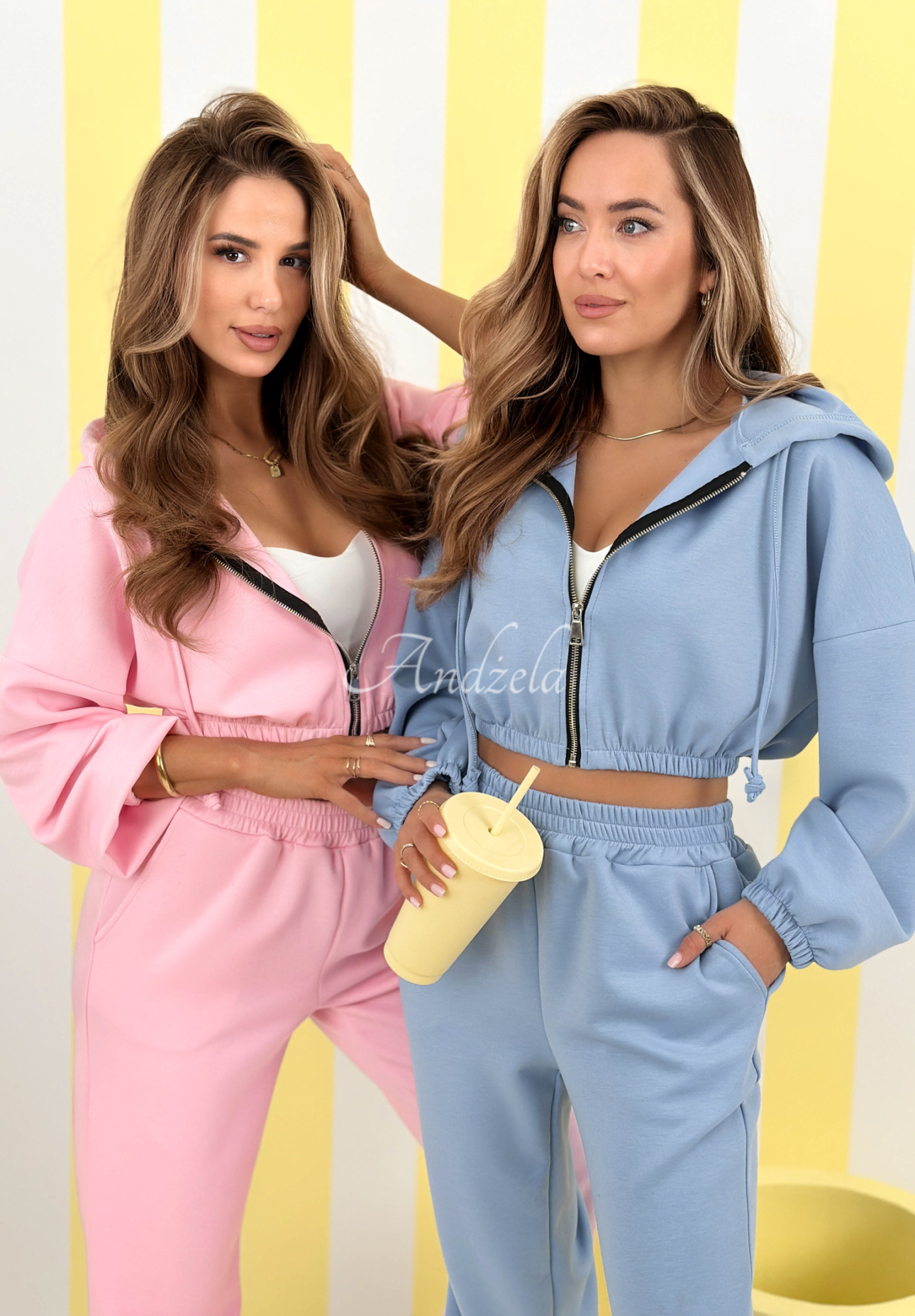 Hanorac scurt cu glugă din viscoză New Season Baddie